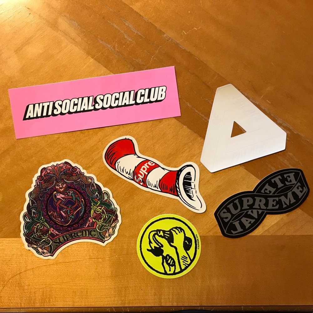 Supreme & Hype Stickers - Picture 3 of 5